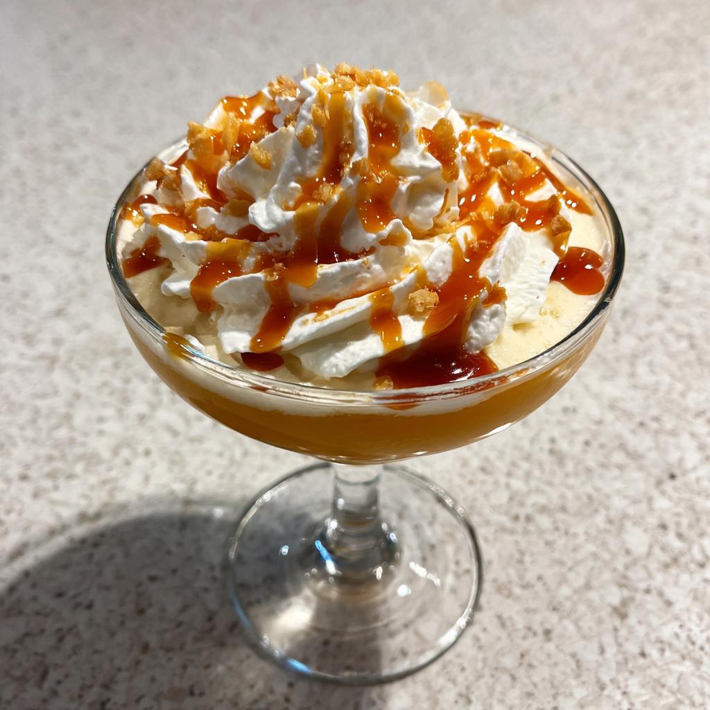 caramel apple cider martini cocktail recipe - detail 1